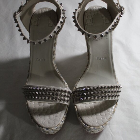 NWOB Christian Louboutin Pyraclou Spiked Wedge Ankle Strap Sandals 42 White Gray - Picture 5 of 8